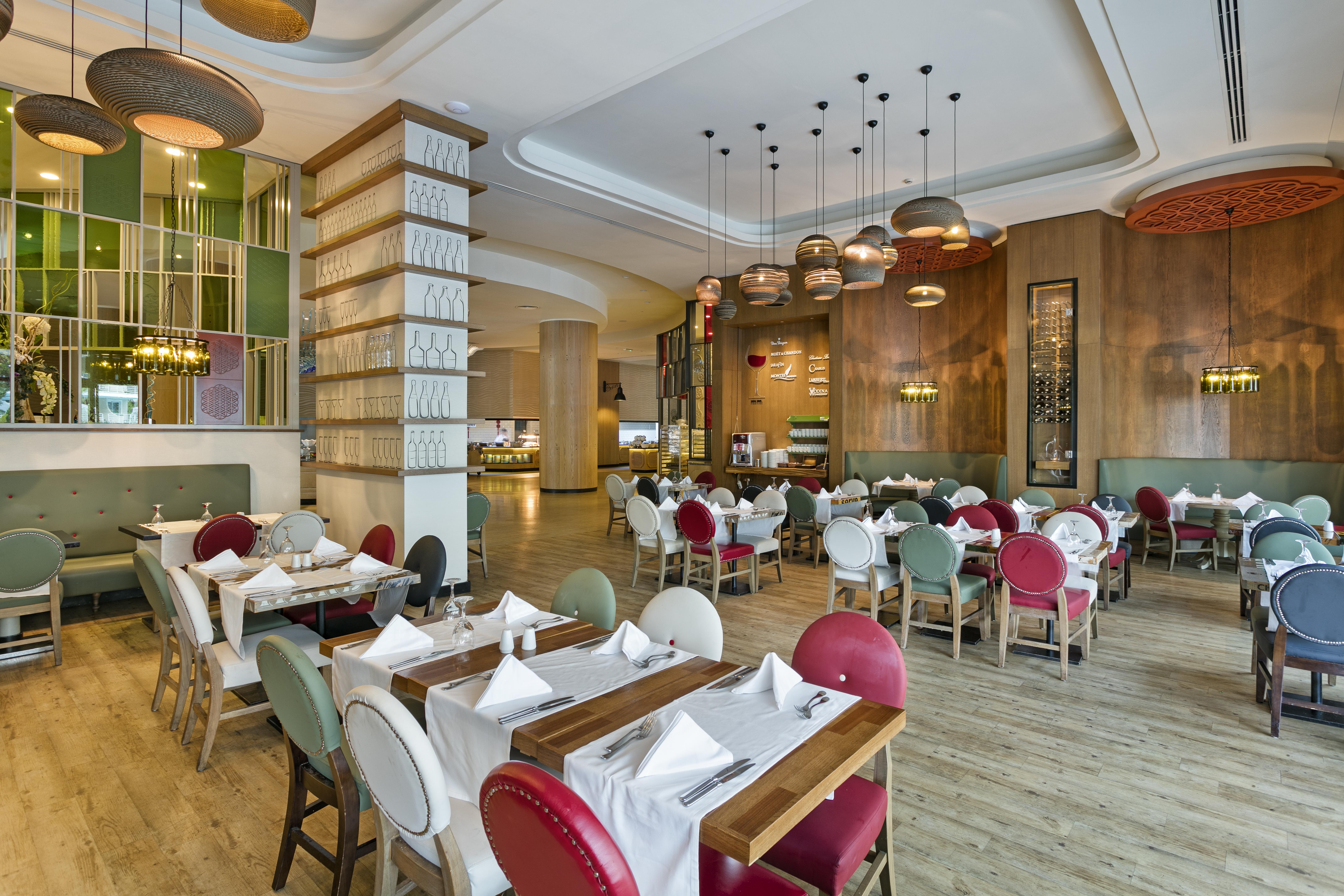 Titanic Deluxe Lara Hotel Antalya Ngoại thất bức ảnh