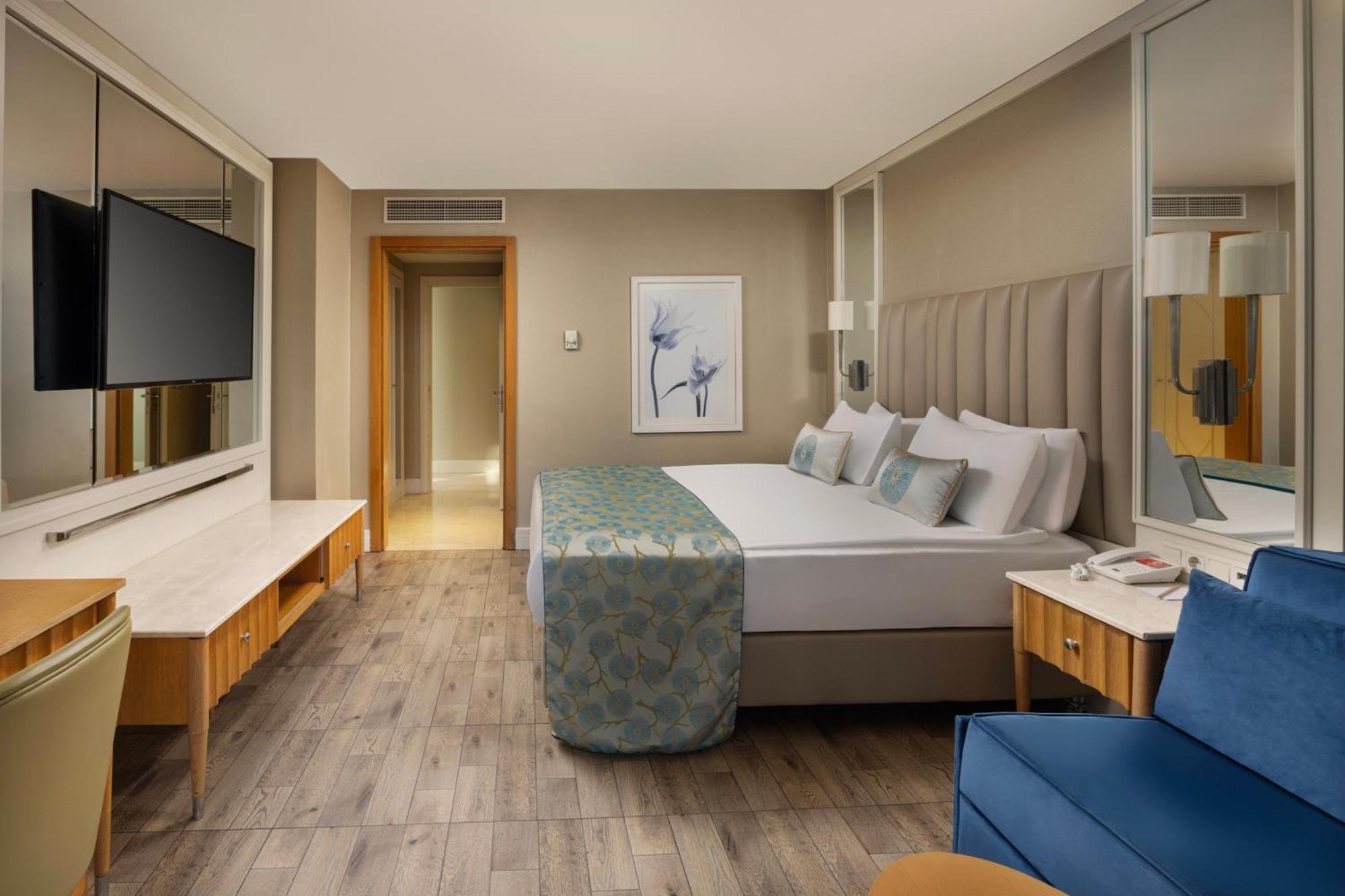 Titanic Deluxe Lara Hotel Antalya Ngoại thất bức ảnh